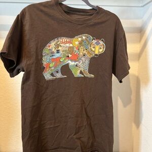 Eastside Sports Earth Art Grizzly Shirt Size Medium Dark Chocolate